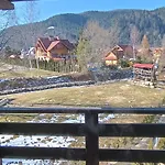 Feriehus янчар з басейном *