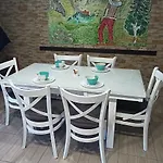 янчар з басейном Mykulychyn