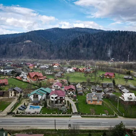 янчар з басейном Mykulytschyn