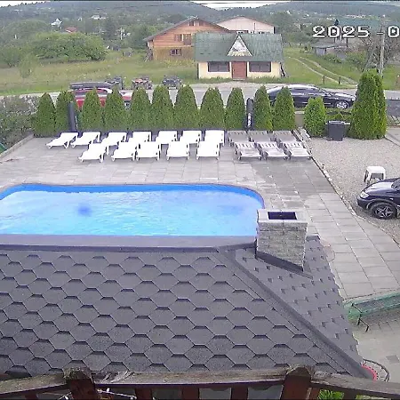 янчар з басейном Holiday home