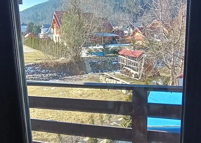 Holiday home янчар з басейном