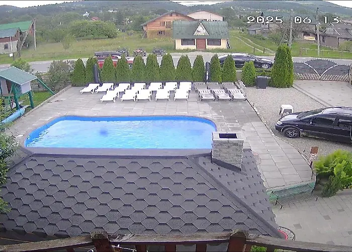 янчар з басейном Vakantiehuis