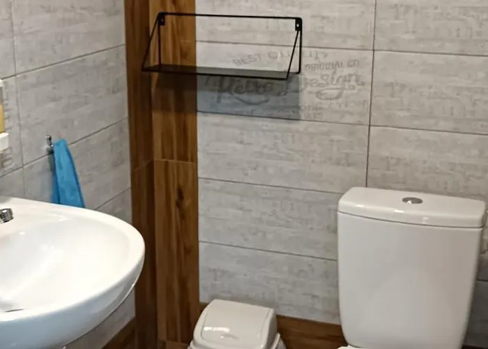 янчар з басейном Vakantiehuis