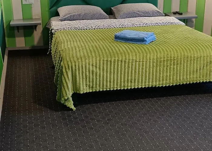 янчар з басейном Holiday home *