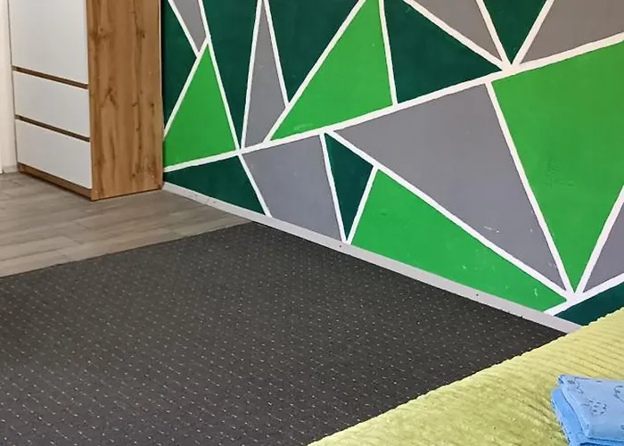 янчар з басейном Vakantiehuis Mykulychyn