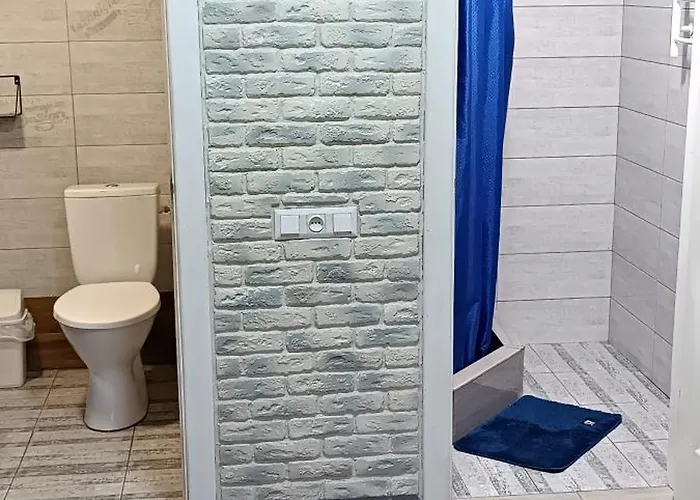 янчар з басейном * Mykulychyn