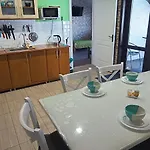 янчар з басейном 米库利钦