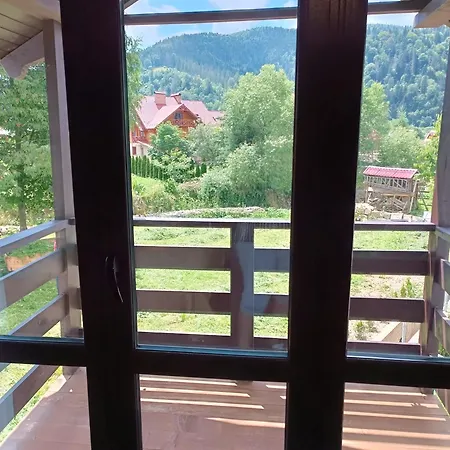 янчар з басейном Prázdninový dům