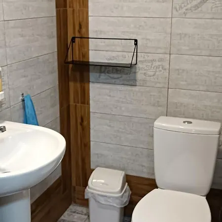 янчар з басейном Prázdninový dům